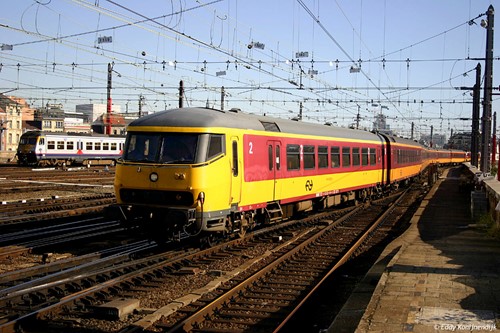 Exact-Train 11086 H0 NS ICR stuurstandrijtuig Beneluxtrein Bs (geel/rood) IV