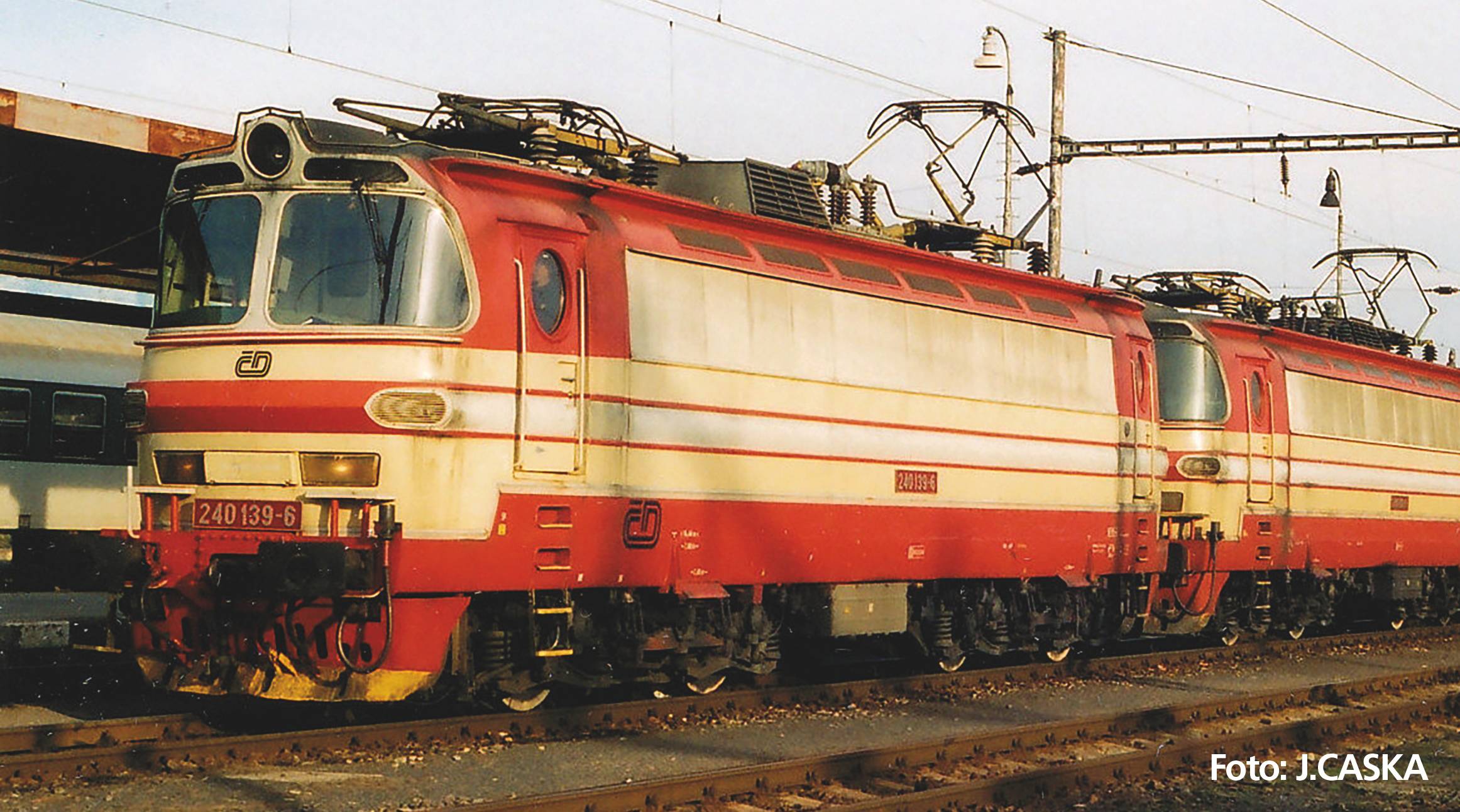 Piko 51397 H0 Elektrische locomotief/Sound Laminátka Reihe 240 CD V + PluX22 Dec.