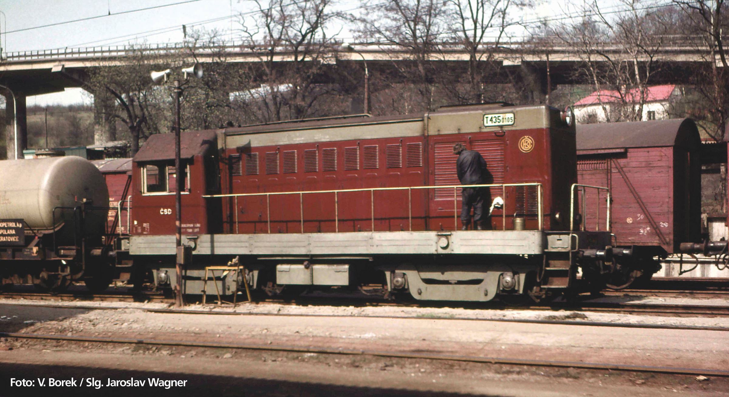 Piko 52929 H0 Diesellocomotief/Sound T435 Rot CSD III + PluX22 Dec.